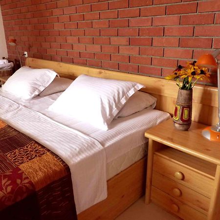 Green Stone Boutique Hotel Yeghegnadzor Bagian luar foto