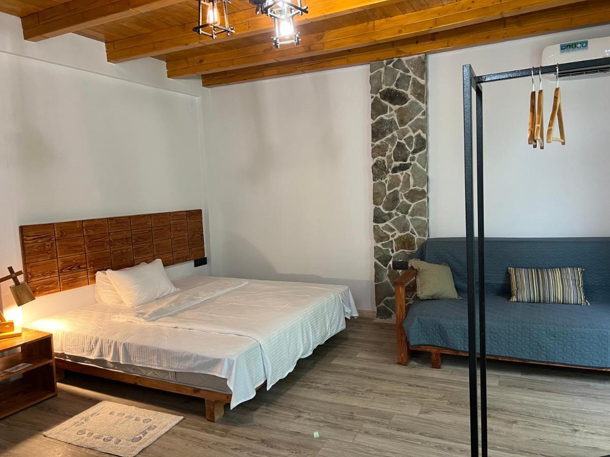 Green Stone Boutique Hotel Yeghegnadzor Bagian luar foto