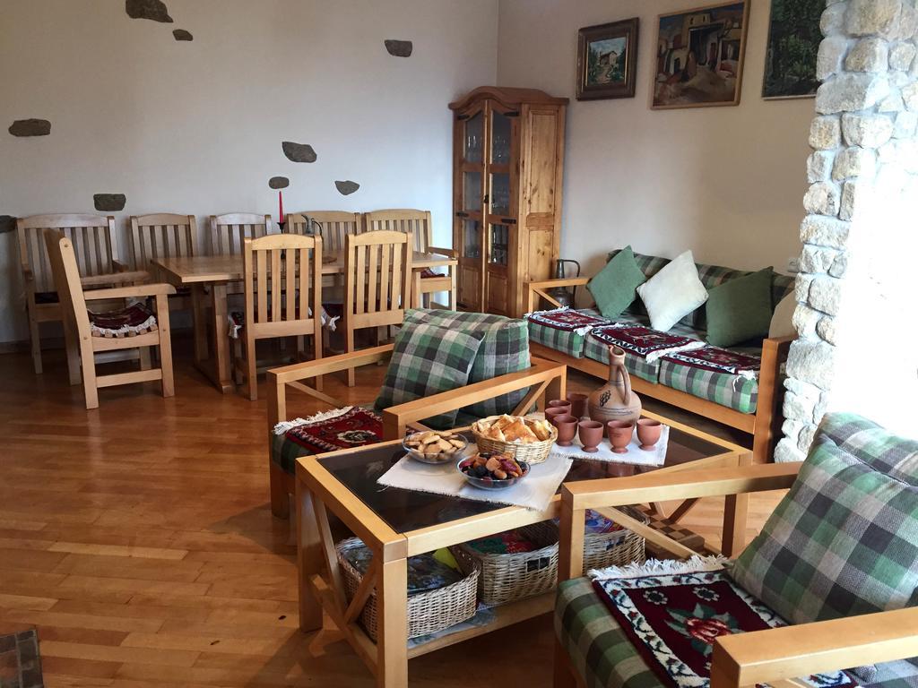Green Stone Boutique Hotel Yeghegnadzor Bagian luar foto