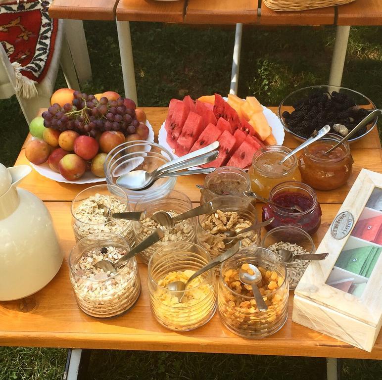 Green Stone Boutique Hotel Yeghegnadzor Bagian luar foto