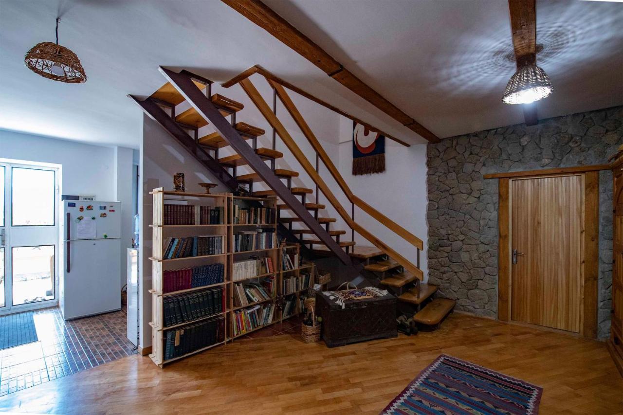 Green Stone Boutique Hotel Yeghegnadzor Bagian luar foto