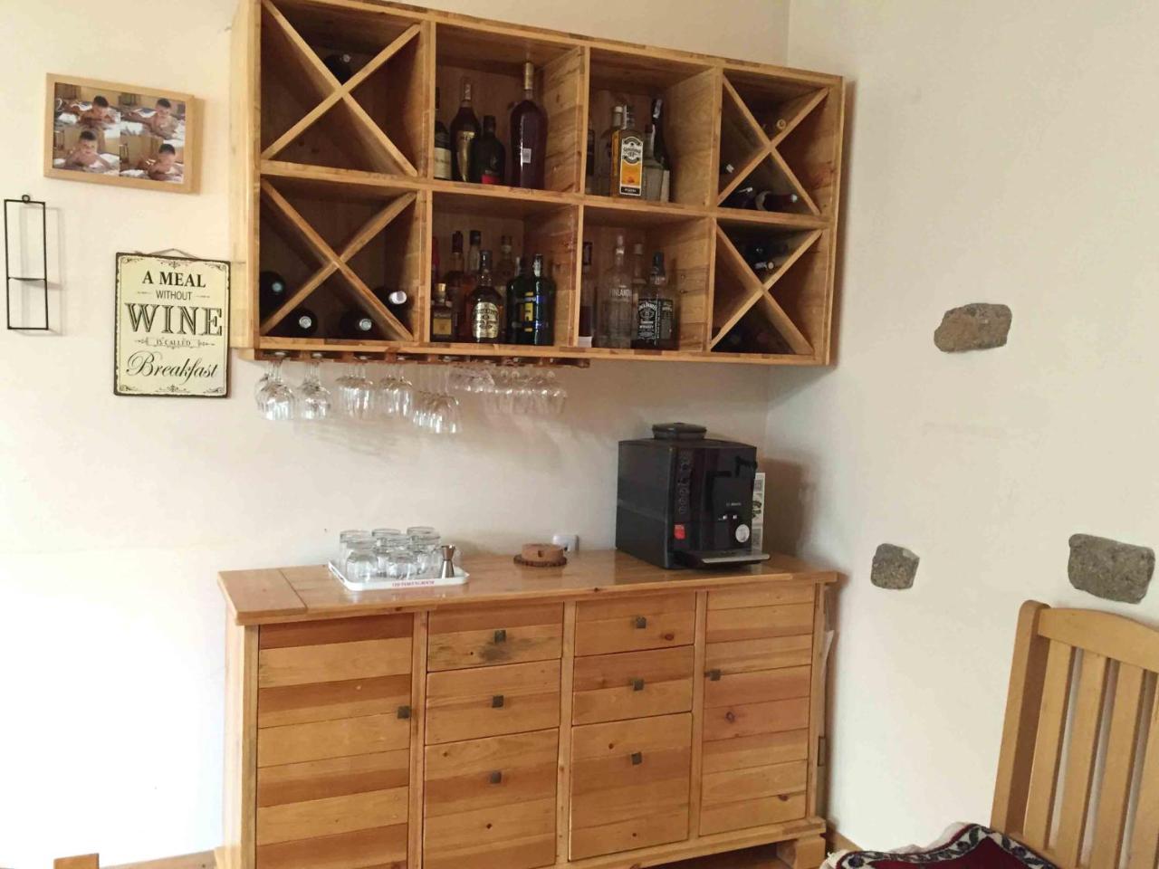 Green Stone Boutique Hotel Yeghegnadzor Bagian luar foto